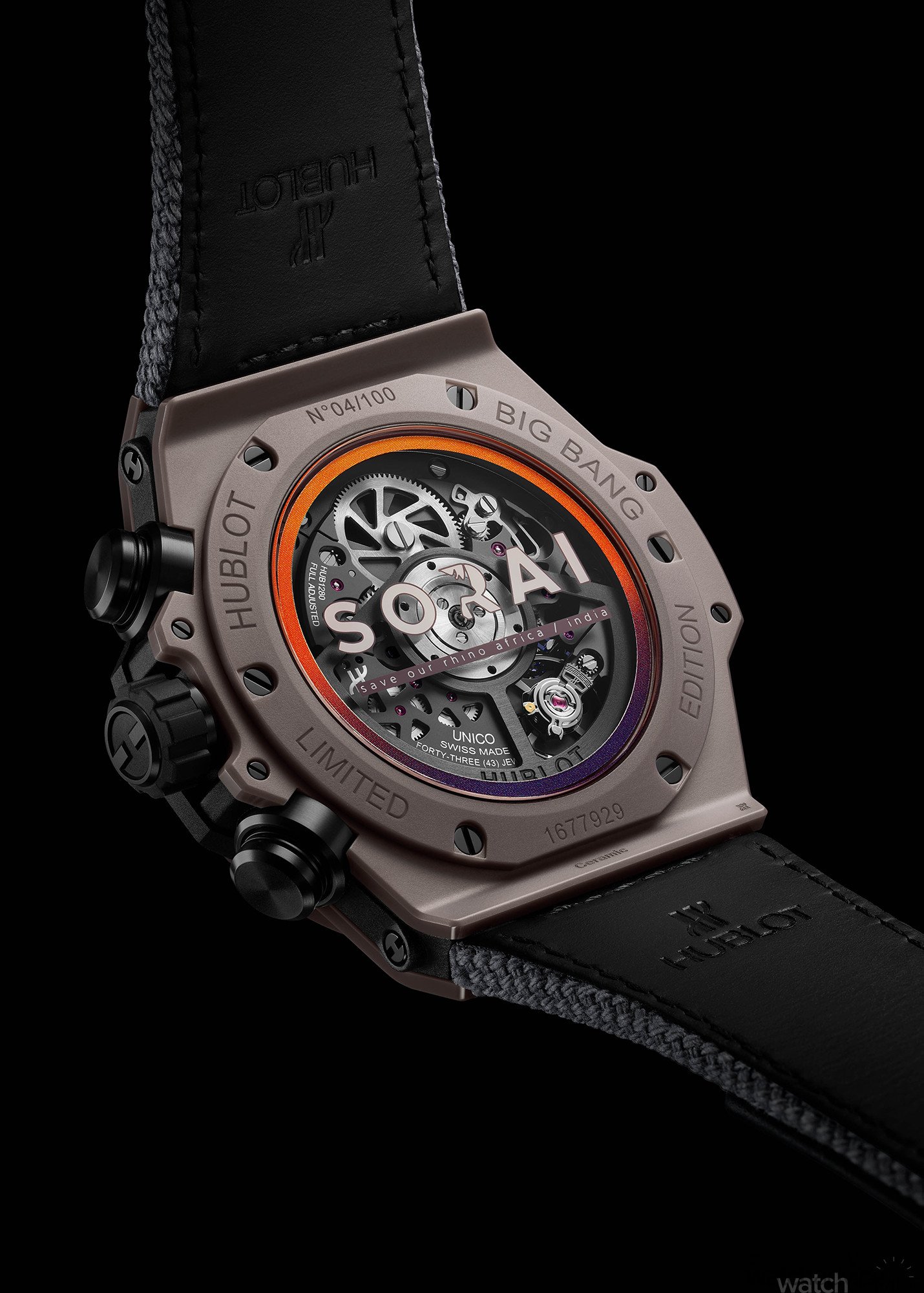 HUBLOT INTRODUCES AN ORANGE CARBON EDITION OF THE BIG BANG UNICO