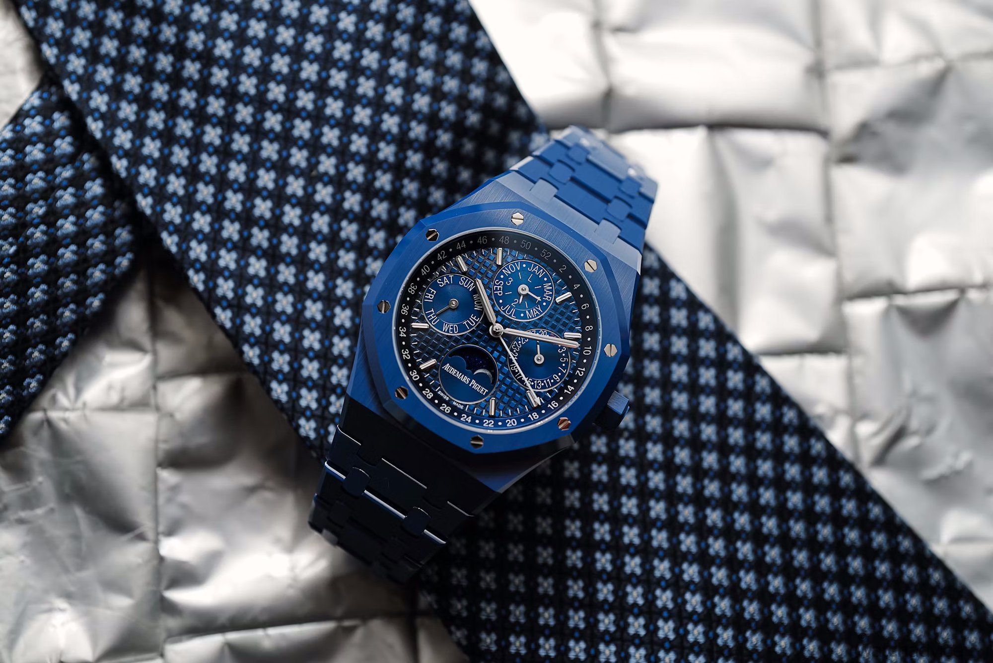 Celebrity Watch Spotting: Audemars Piguet Royal Oak Perpetual Calendar Blue  Ceramic – Watch Advice